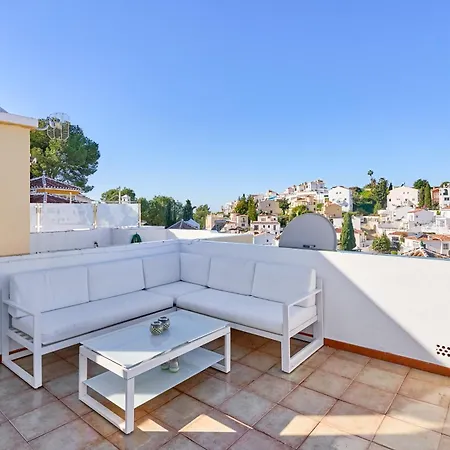 Дом отдыха Townhouse Burriana Нерха